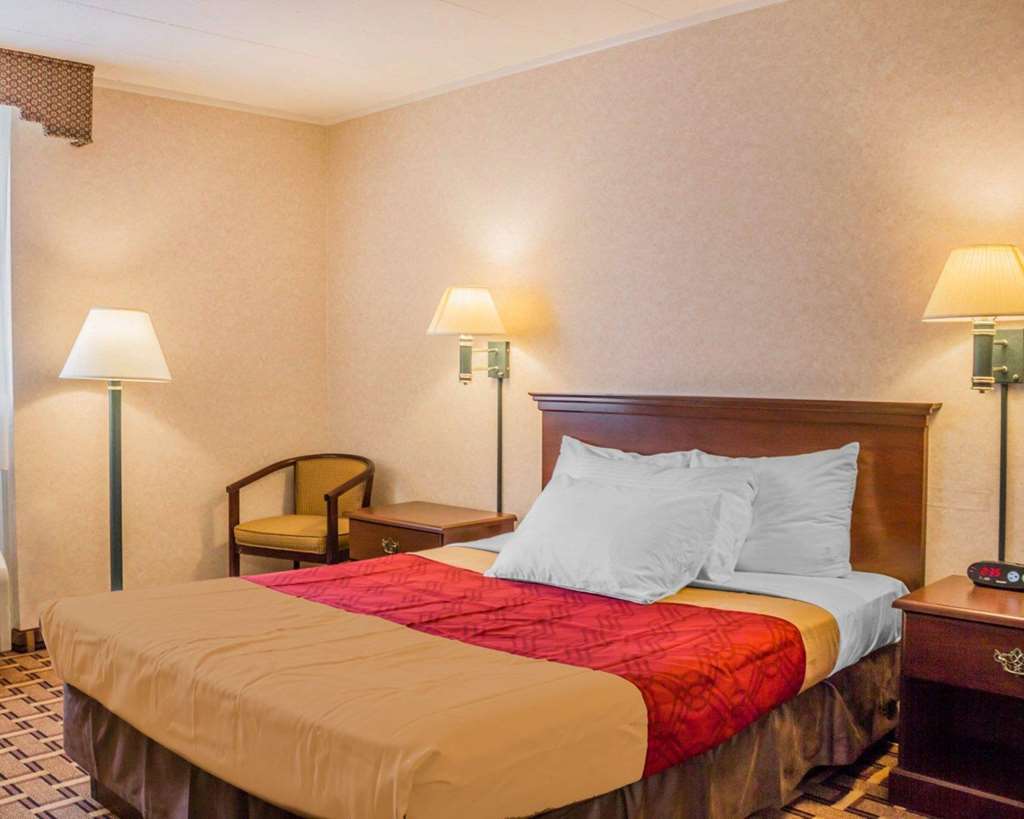Rodeway Inn Mystic Rum bild